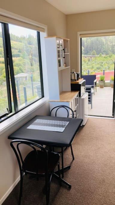 Maymorn Orchard Suites Upper Hutt Exterior foto
