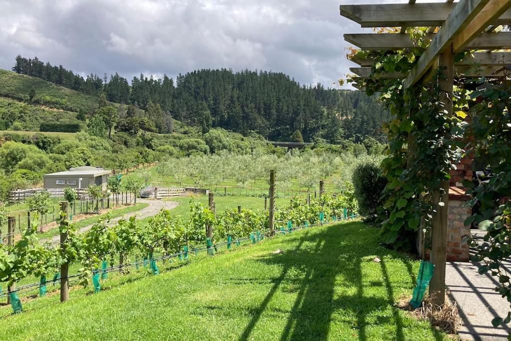 Maymorn Orchard Suites Upper Hutt Exterior foto